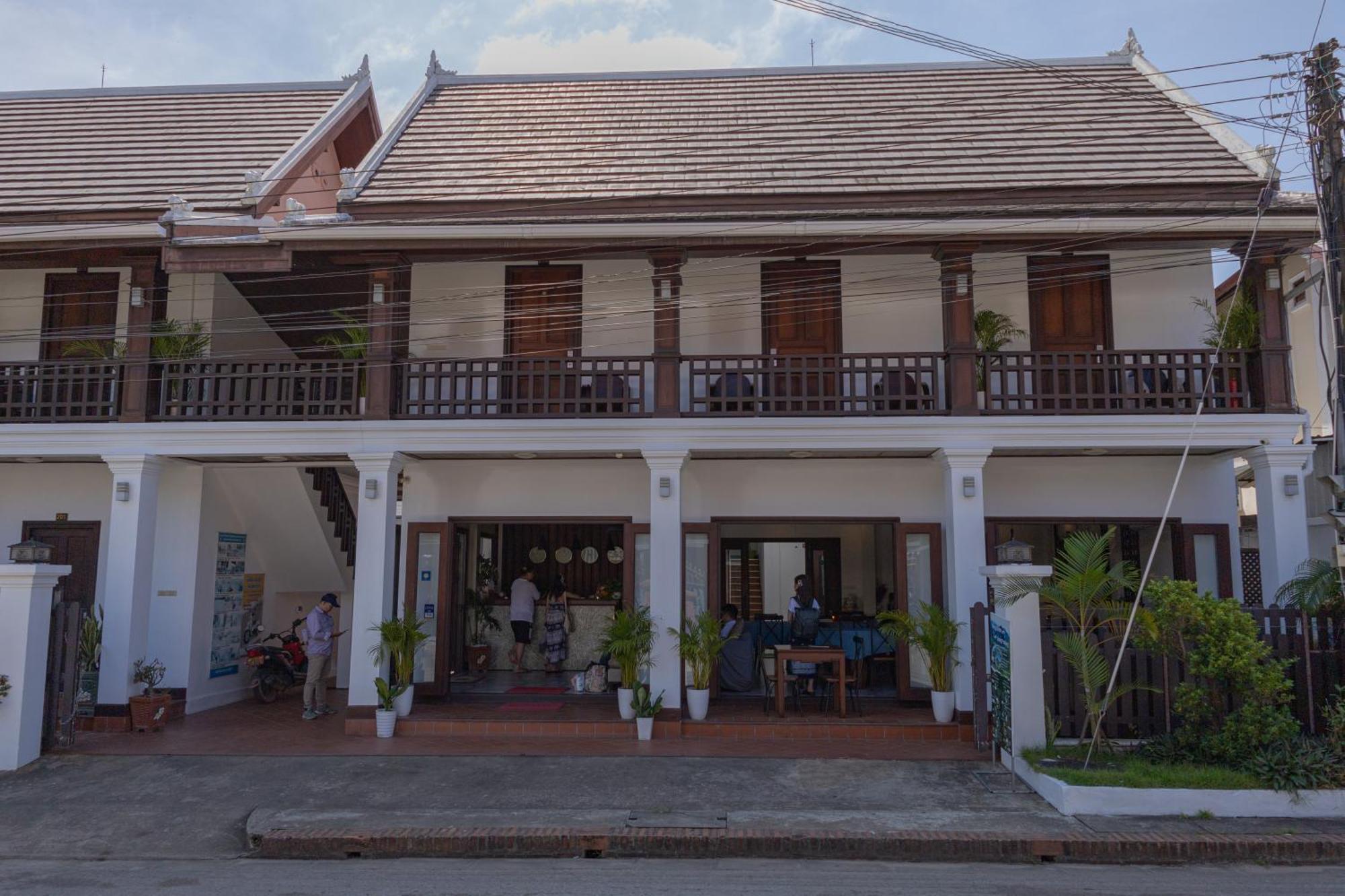 Jasmine Luangprabang Hotel Bagian luar foto