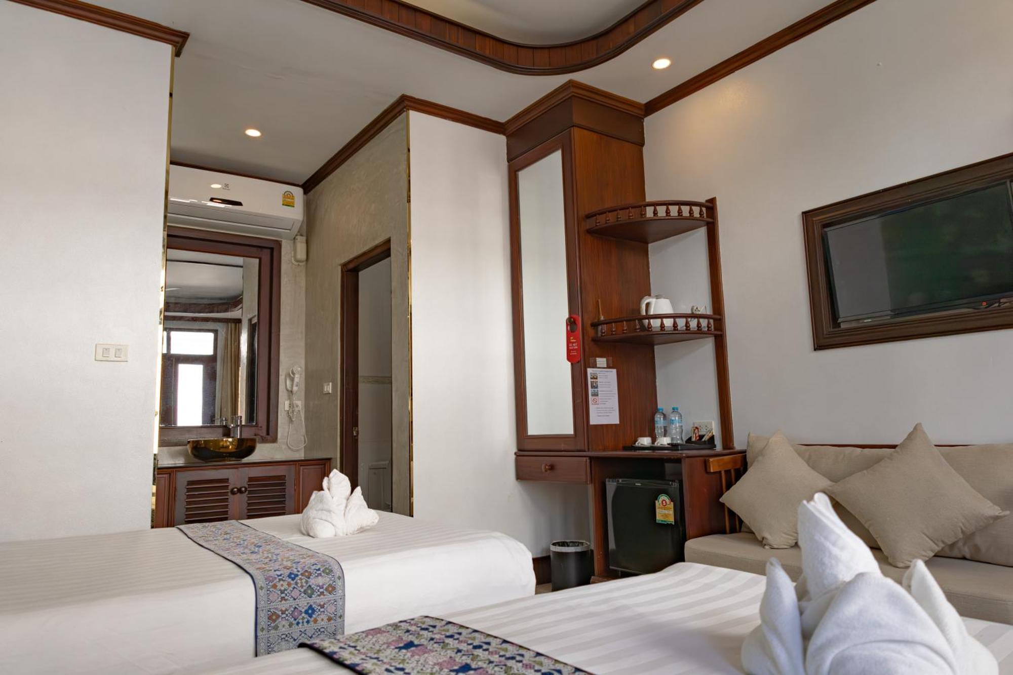 Jasmine Luangprabang Hotel Bagian luar foto