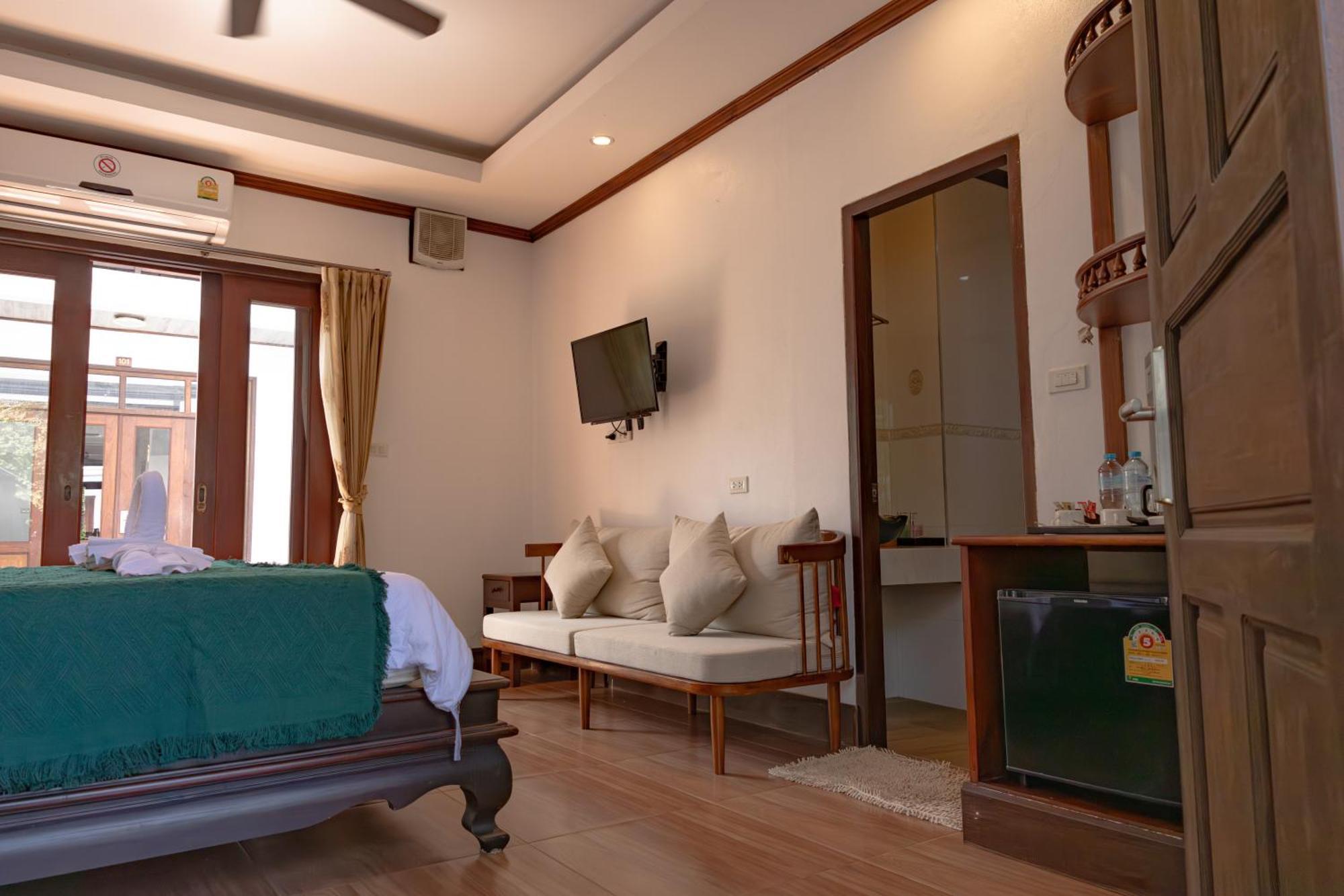 Jasmine Luangprabang Hotel Bagian luar foto