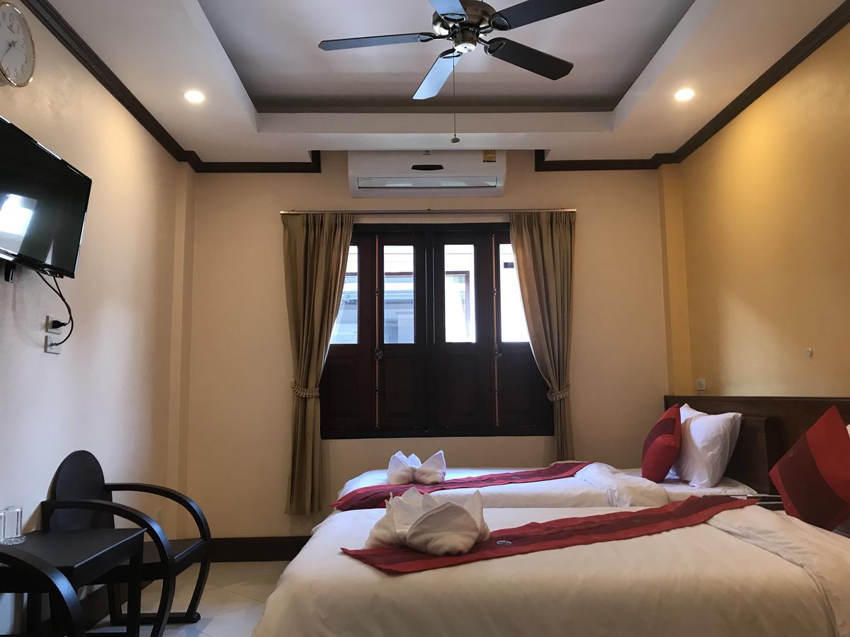 Jasmine Luangprabang Hotel Bagian luar foto