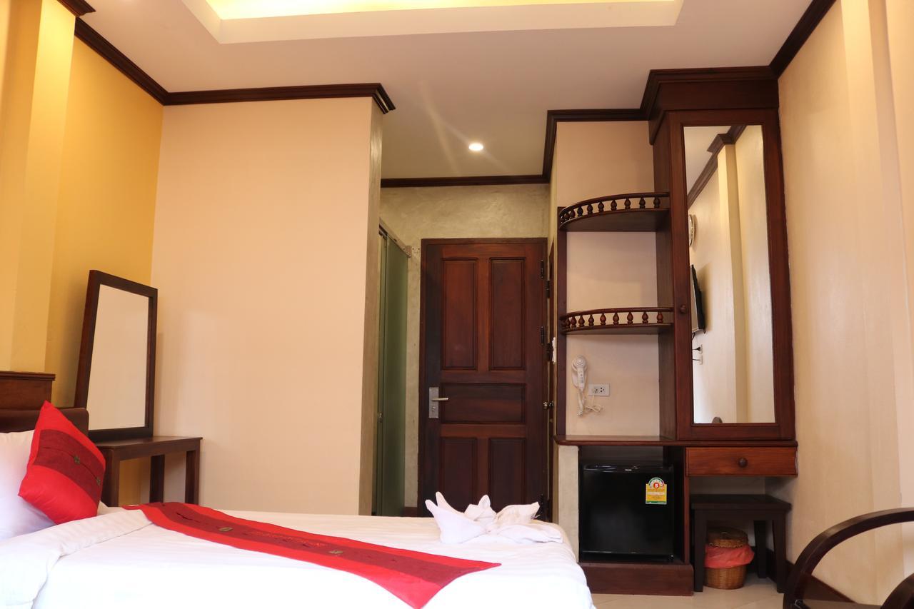 Jasmine Luangprabang Hotel Bagian luar foto